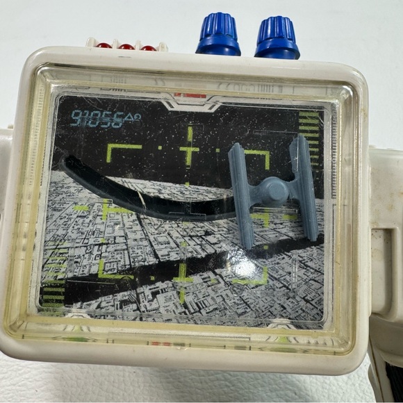 Vintage 1997 Lucas Film Star Wars X-wing Ship Handheld Star Wars Game Works - Picture 4 of 10